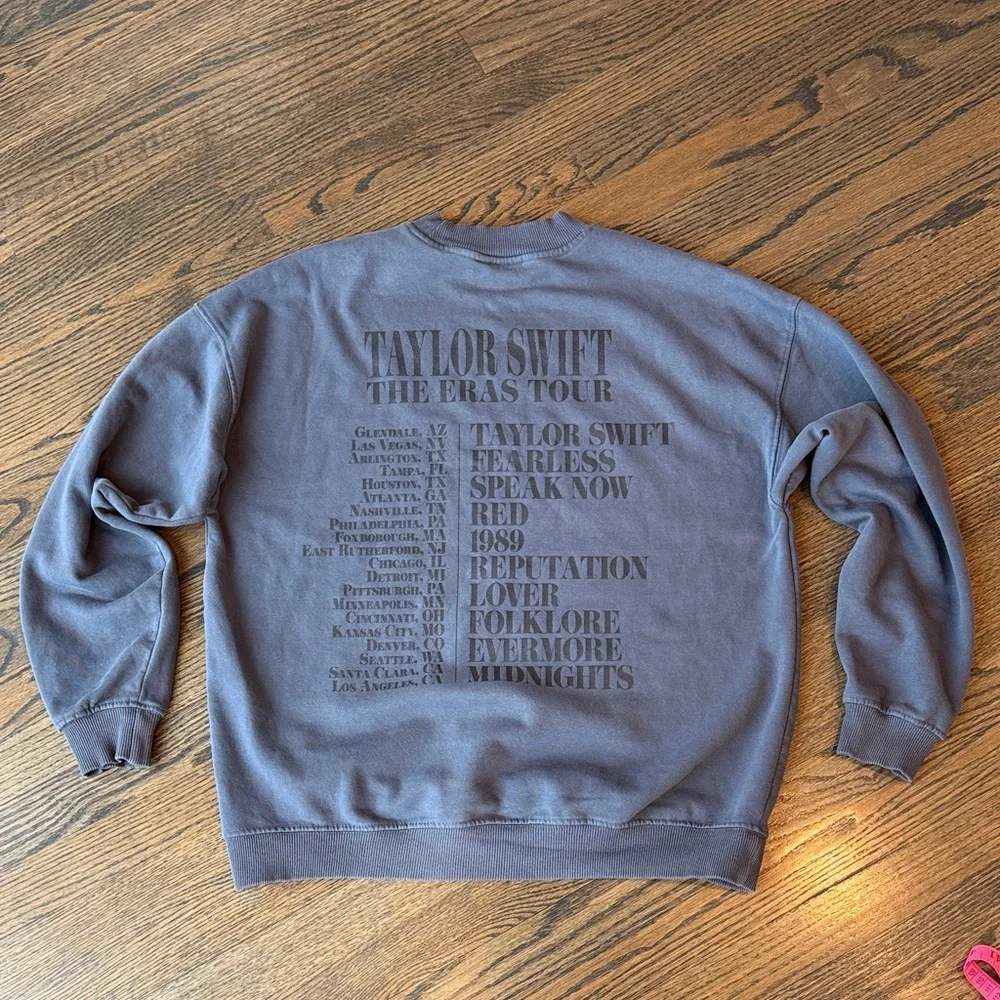 Taylor Swift Eras Tour Blue Crewneck Sweatshirt Official Merch Size XS NWOT - Picture 10 of 16
